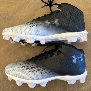 Under Armour football cleats shoes